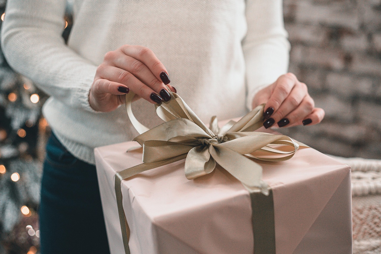 new year, surprise, gift, christmas, winter, joy, box, magic, package, ribbon, christmas tree, gifts, new year, surprise, gift, gift, gift, gift, gift, christmas, christmas, christmas, winter, package, package, package, ribbon, ribbon, ribbon